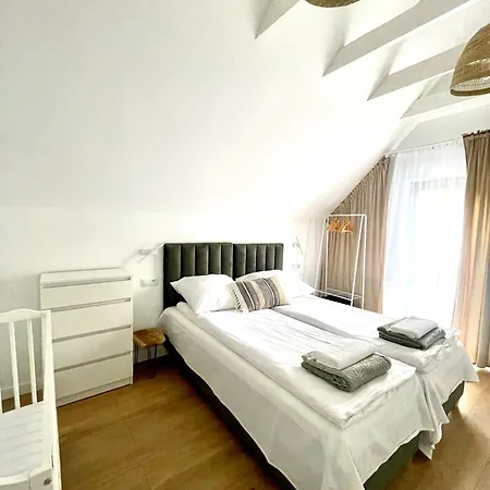 Minimal. Dom Caloroczny W Gorach Duszniki Zdroj