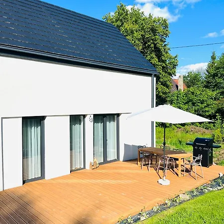 Villa Minimal. Dom Caloroczny W Gorach *