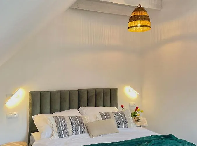 Villa Minimal. Dom Caloroczny W Gorach